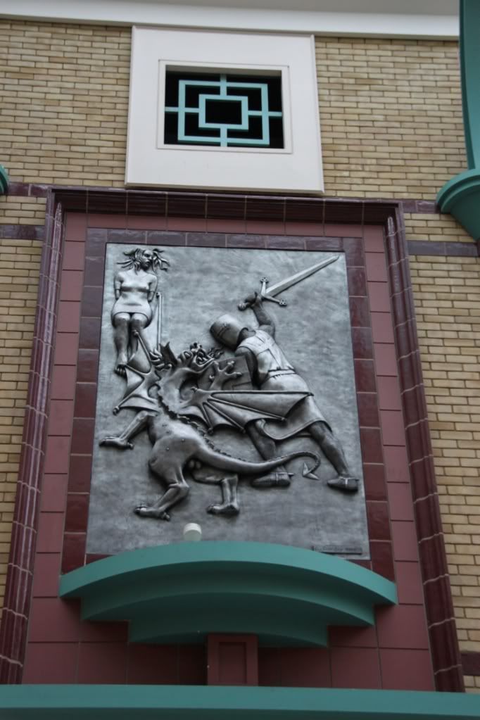 St Georges Centre Harrow on the Hill,St. George,Dragon