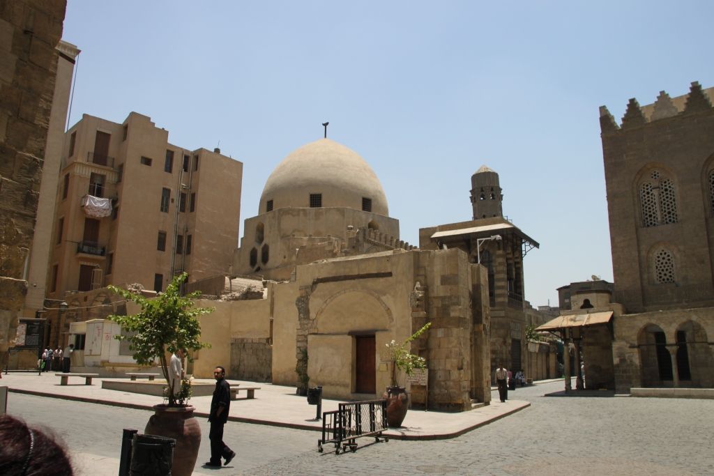 Sharia al Muizz li din Allah,Cairo