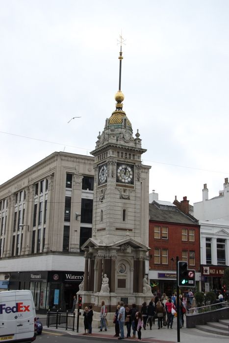 Victoria and Albert,Brighton,Monument