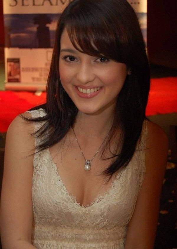 Poto Julie Estelle