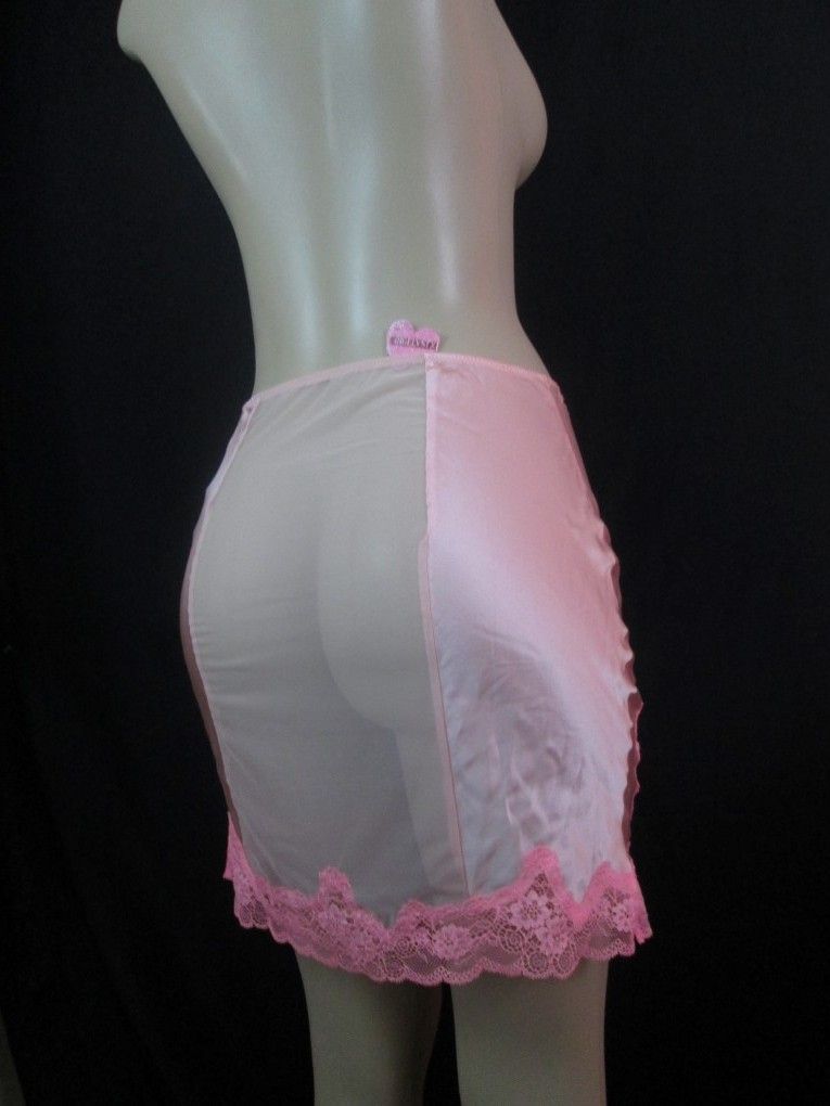 MEDIUM Victoria's Secret Pink Lace, Mesh & Silk Half Slip 58 eBay
